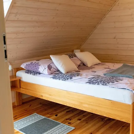 Semesterbostad Pod Lasem
